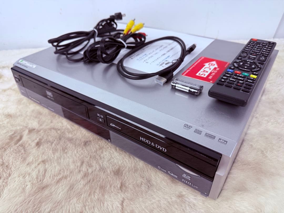 すぐに視聴可能♪ 地デジPanasonic DVDビデオ一体型HDD レコーダー