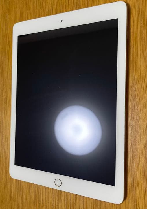 iPad 第5世代 9.7インチ 128GB ピンク sim フリー Wi-Fi