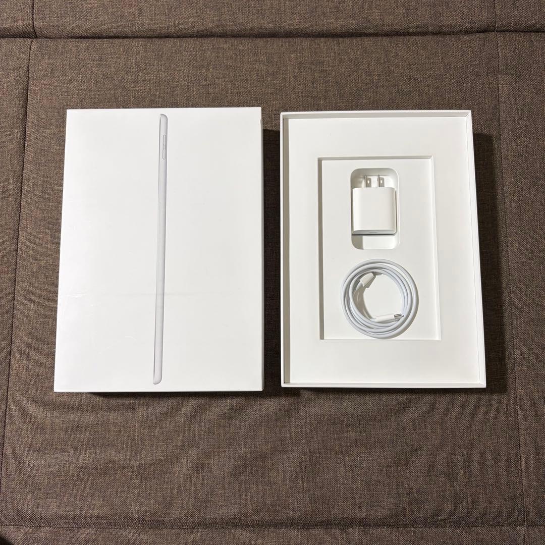 iPad 第8世代 / 32GB / Cellular