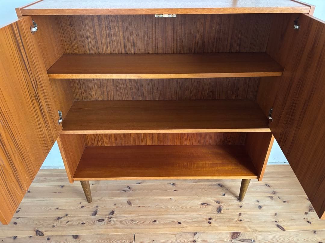 pmwolves　北欧ヴィンテージ　デンマーク　キャビネット