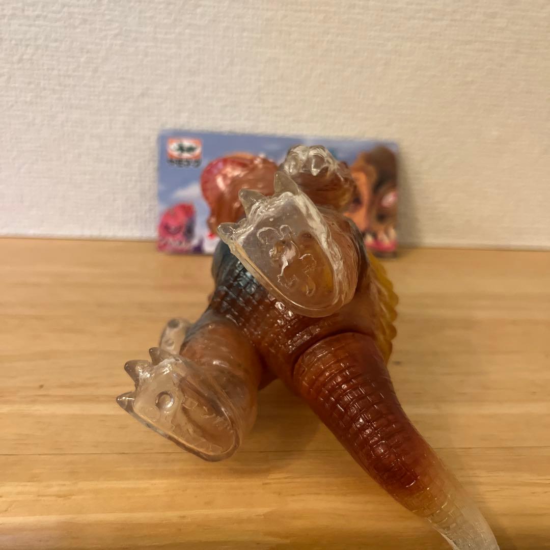 ヤモマーク ネロンガ クリア成型