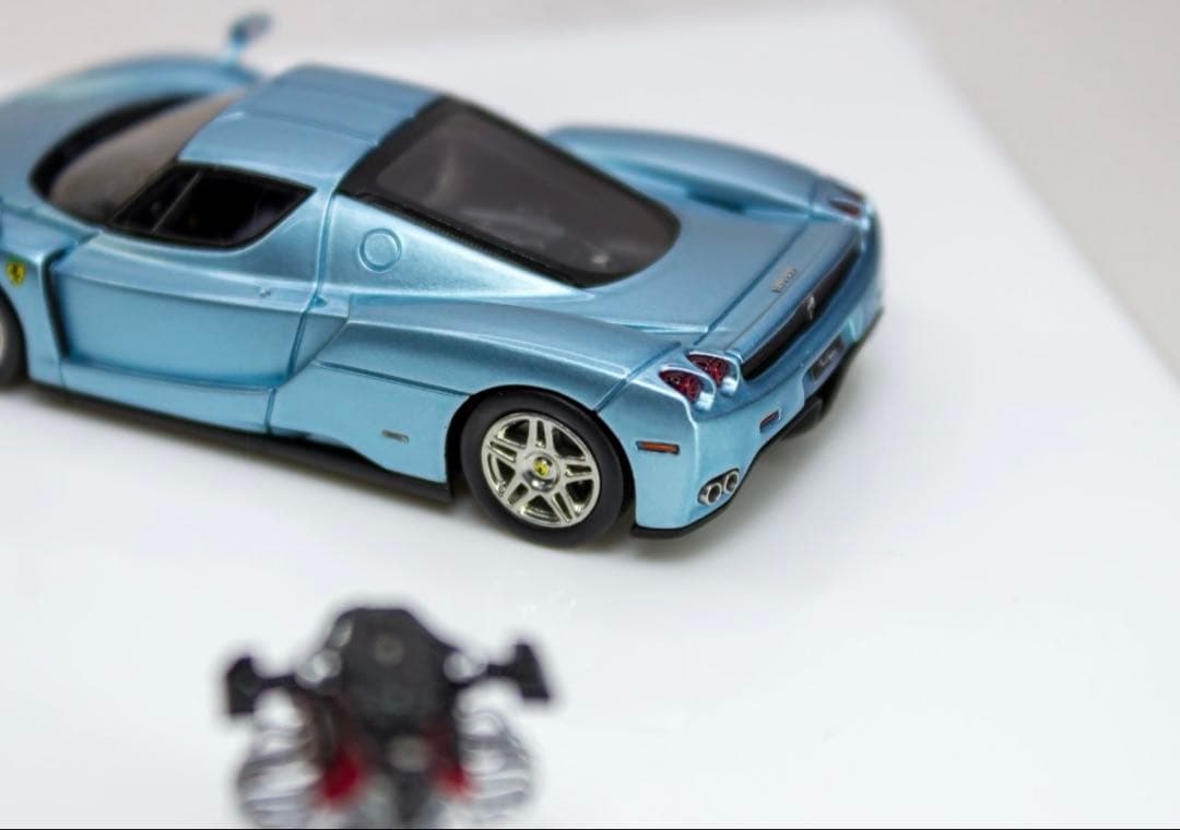 フェラーリ　エンゾ　Ferrari Enzo ミニカーレジン製