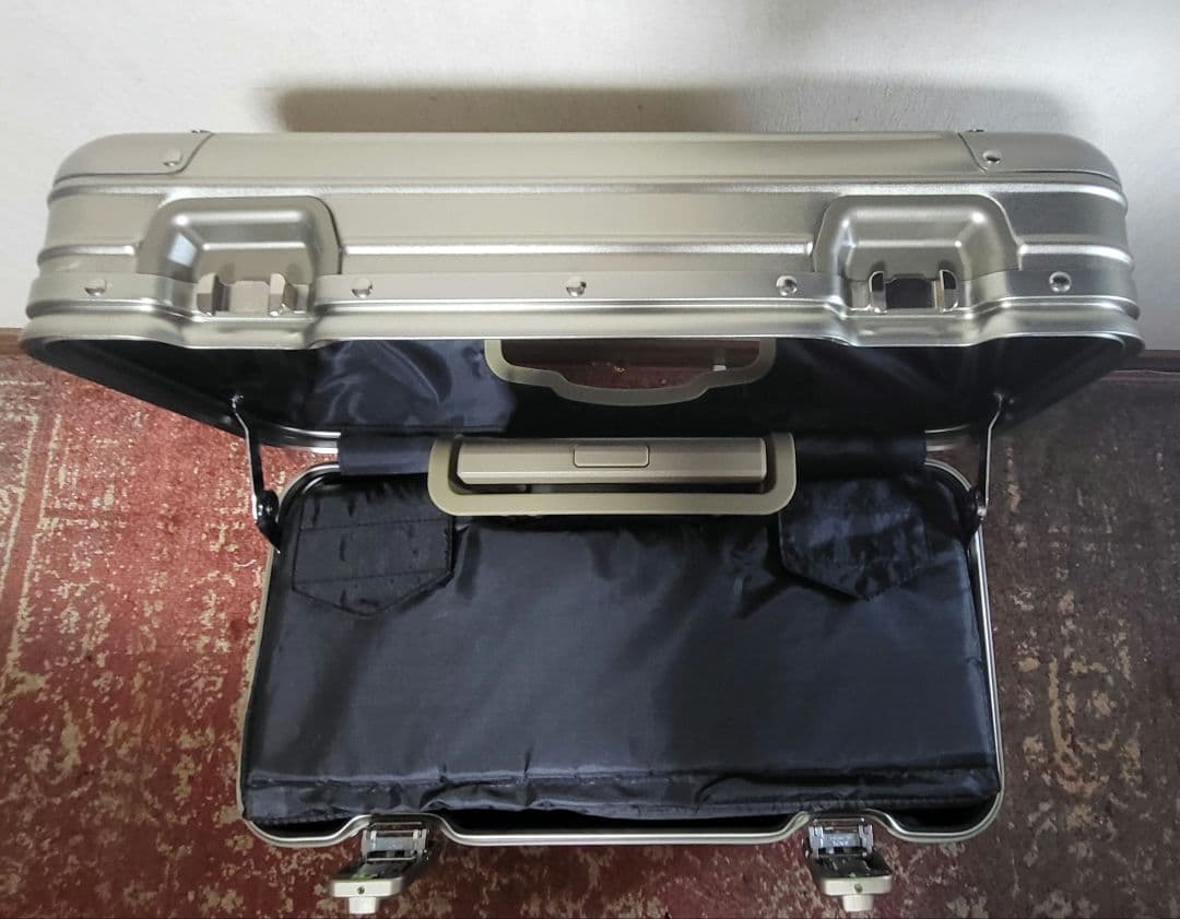 パイロット・トロリー　4輪　キャリー　　総アルミ　※説明必読