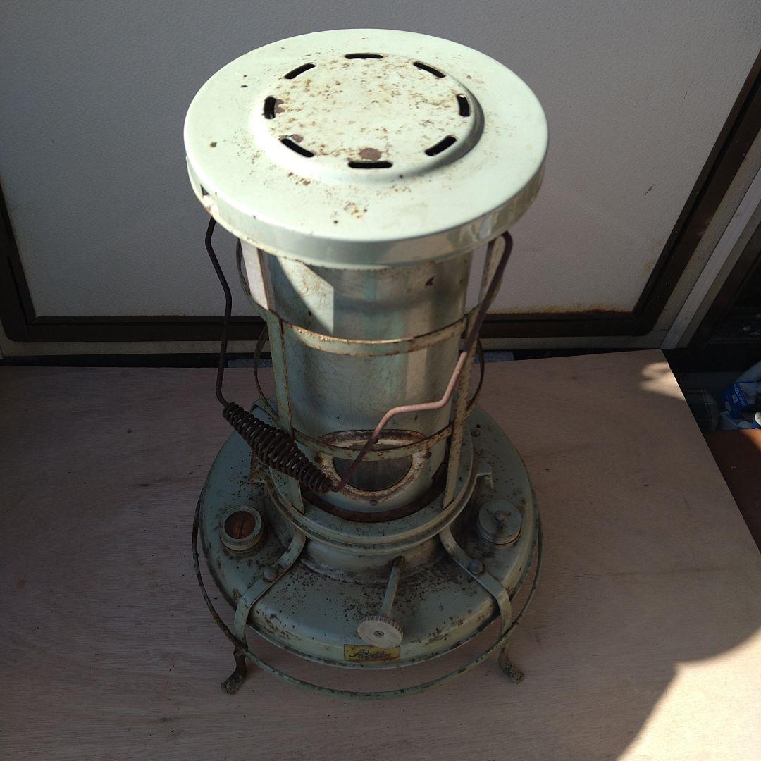 アラジン石油ストーブ