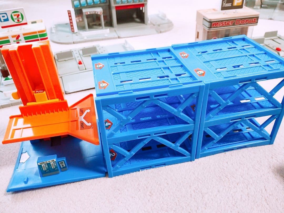 トミカ　トミカタウン　ビルドシティ　セブンイレブン　スシロー　消防署　警察署