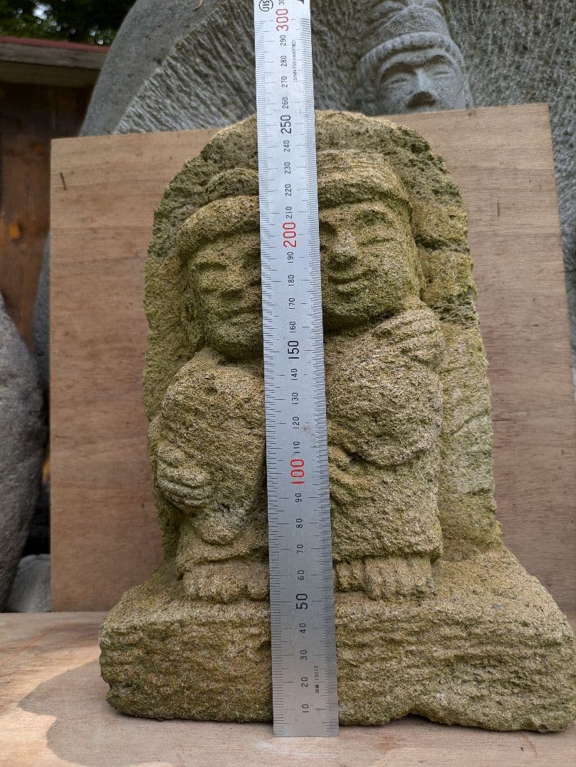 石仏、道祖神、愛を永遠に、仲良し道祖神、新品苔がうっすら有り、倉田辰彦作