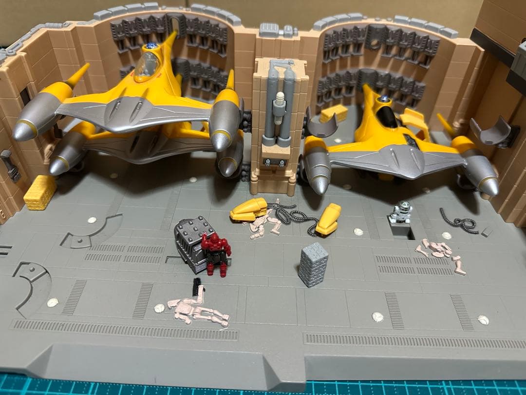 ナブーハンガー ファイナルコンバット 現状品 アクションフリート ダイアクロン