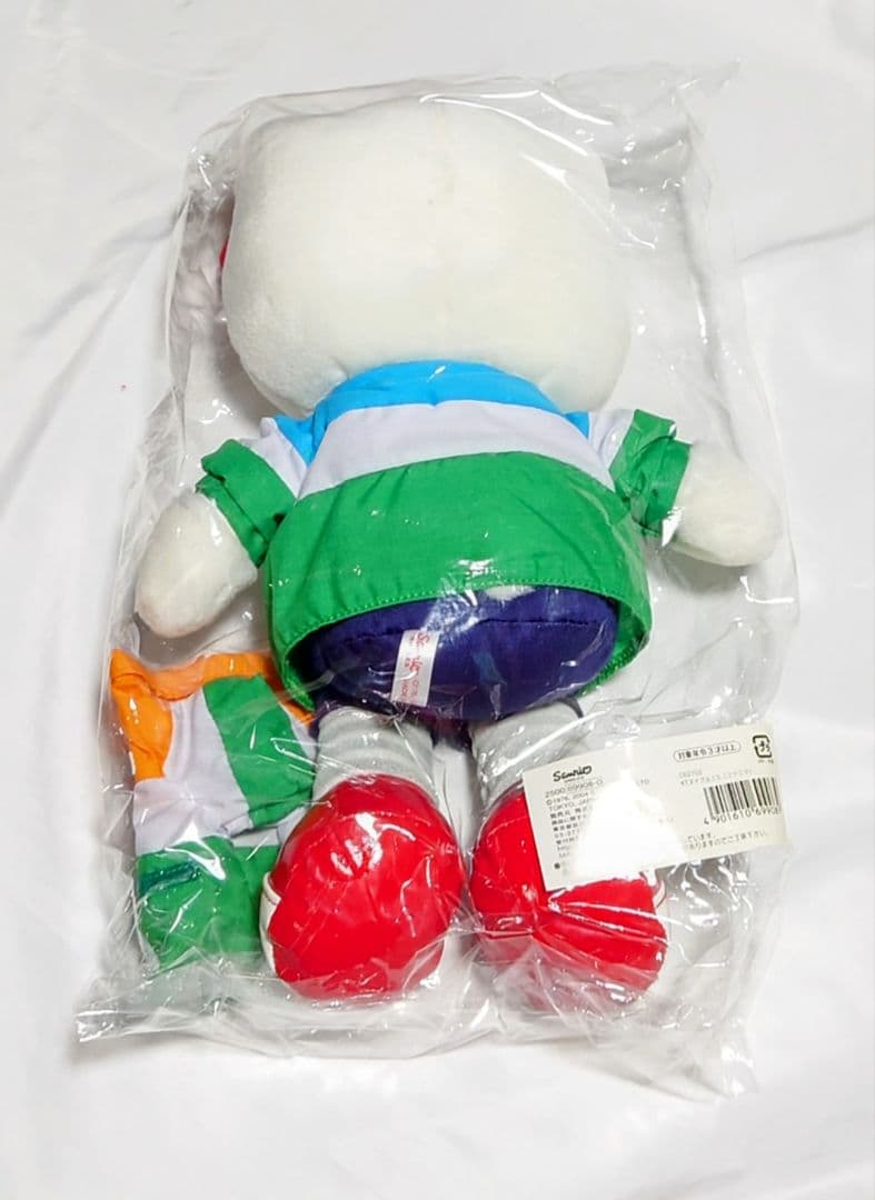 サンリオハローファミリーマートキティちゃんぬいぐるみ。