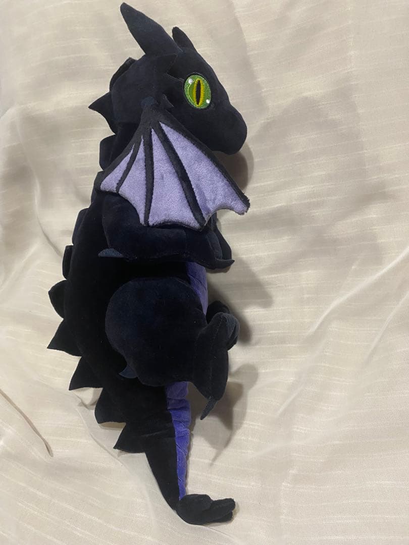 ツイステ マレウスの抱っこぬいぐるみ 幼体ver