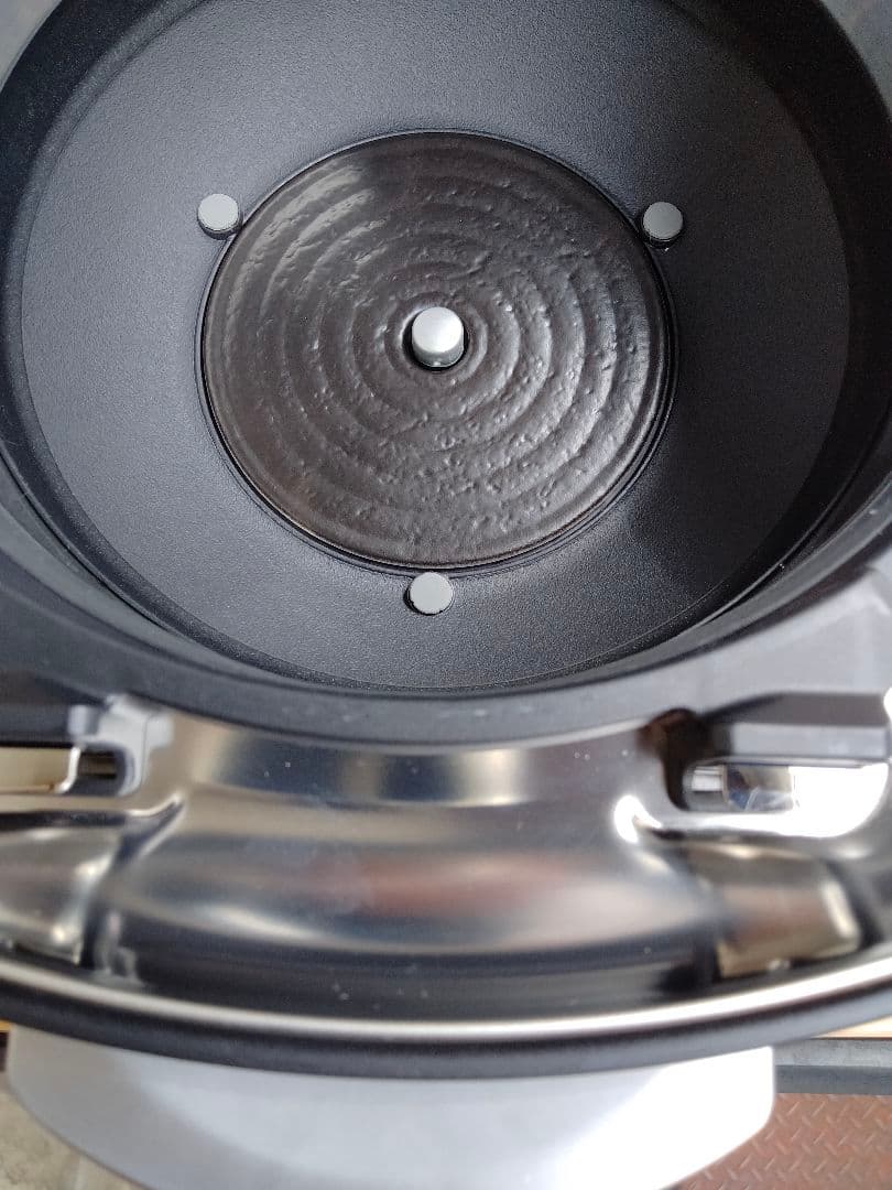 未使用品タイガー炊飯器 3.5合 土鍋圧力IH ブラック JRX-T060KT