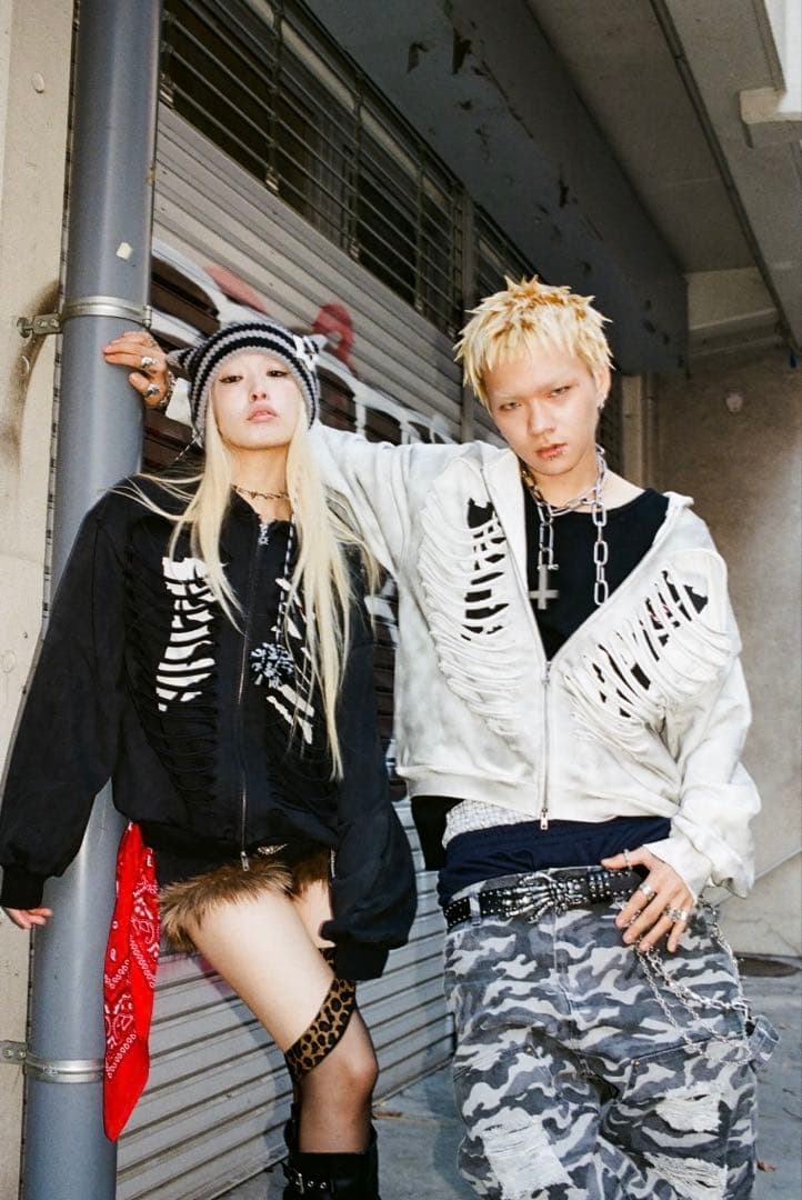 本日限定　格安9090 Bone Zip Hoodie Black