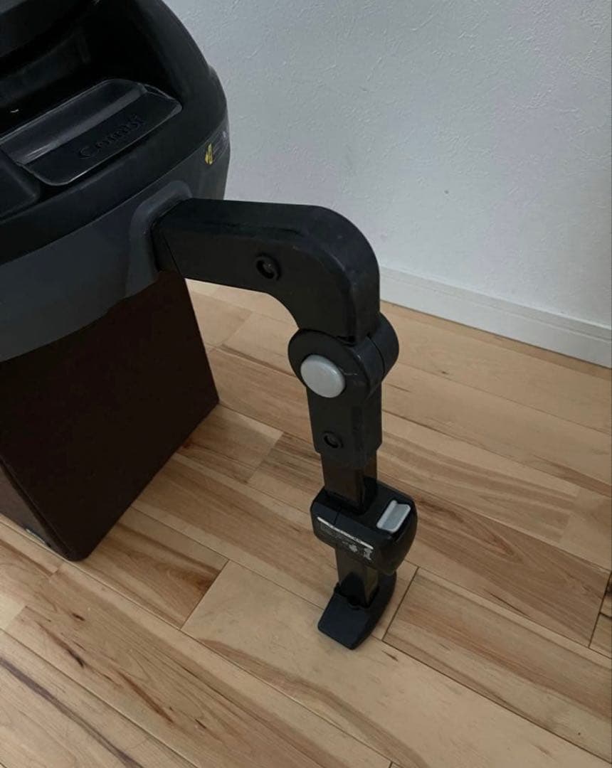 Combi 新生児対応 チャイルドシート ISOFIX クリーニング済み