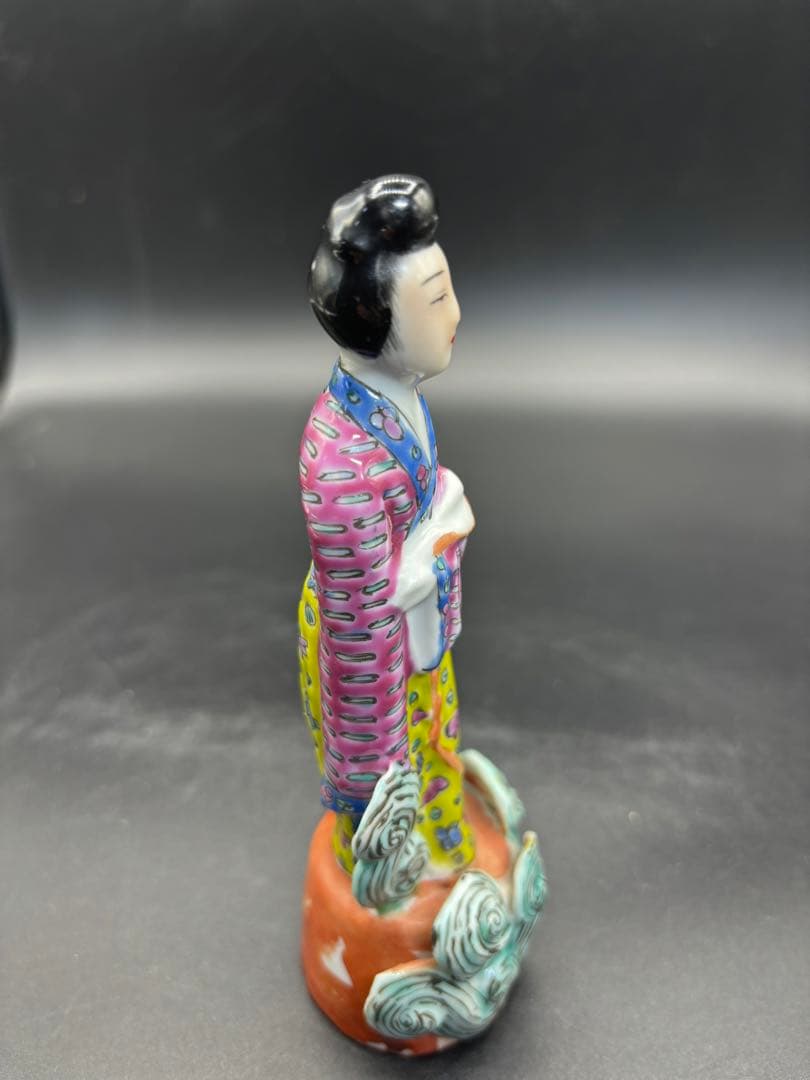 中国美術 古玩 色絵陶人形 陶器人形 高さ約15cm 置物 オブジェ 古董品