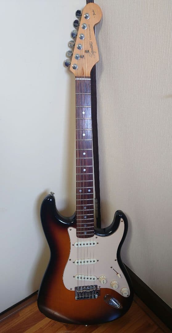 Squier Stratocaster サンバースト Affinity MOD