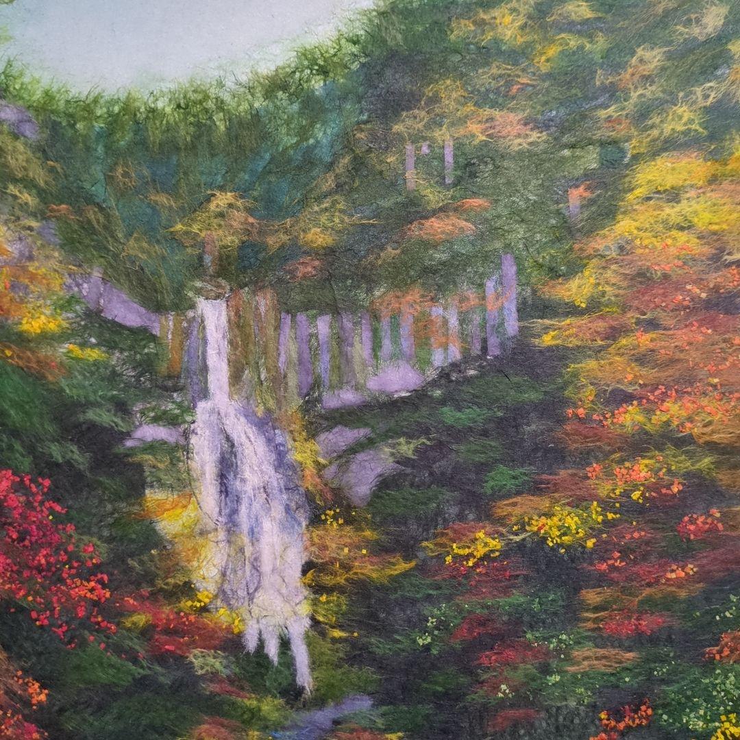 値下げ！【ちぎり絵】「紅葉−滝」　ハンドメイド　(P 10サイズ）暮らしに彩りを