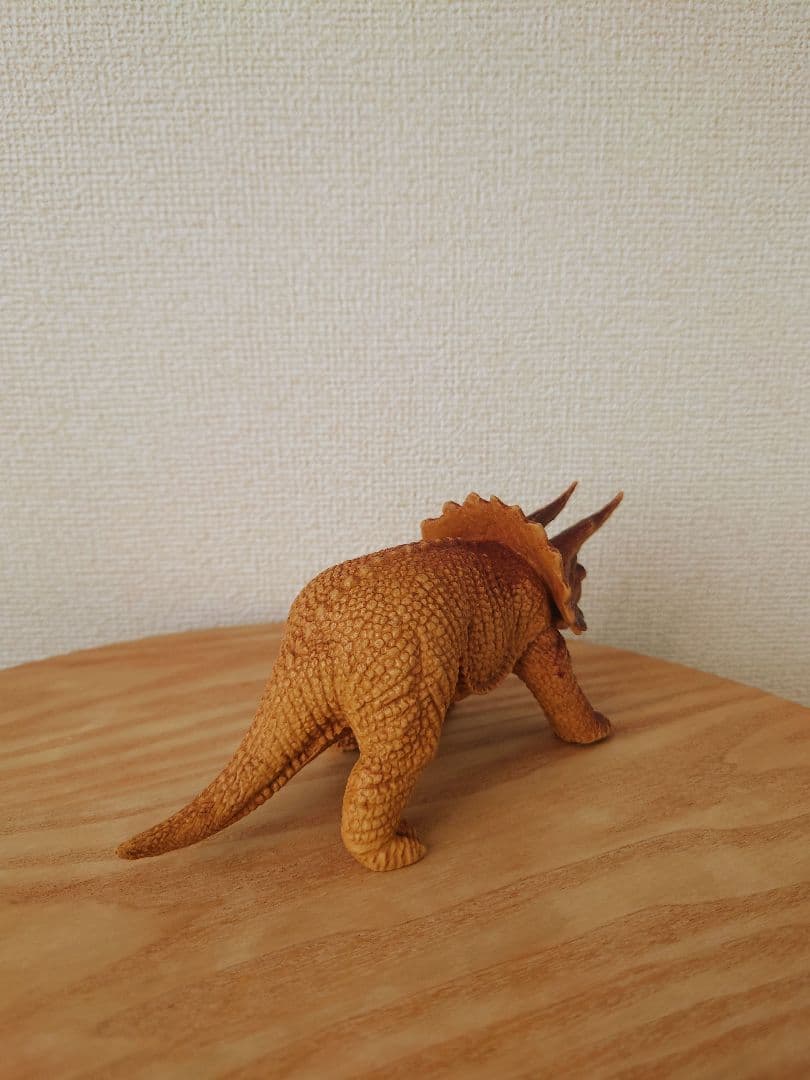 ♡希少　当時物　トリケラトプス　１９７８ TOMY　昔のゴム製フィギュア