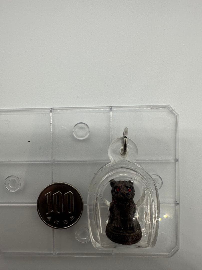 仏陀の守護者　赤眼を持つ偉大な聖虎　仏陀プラサーム　プラクルアン　守護　不運回避