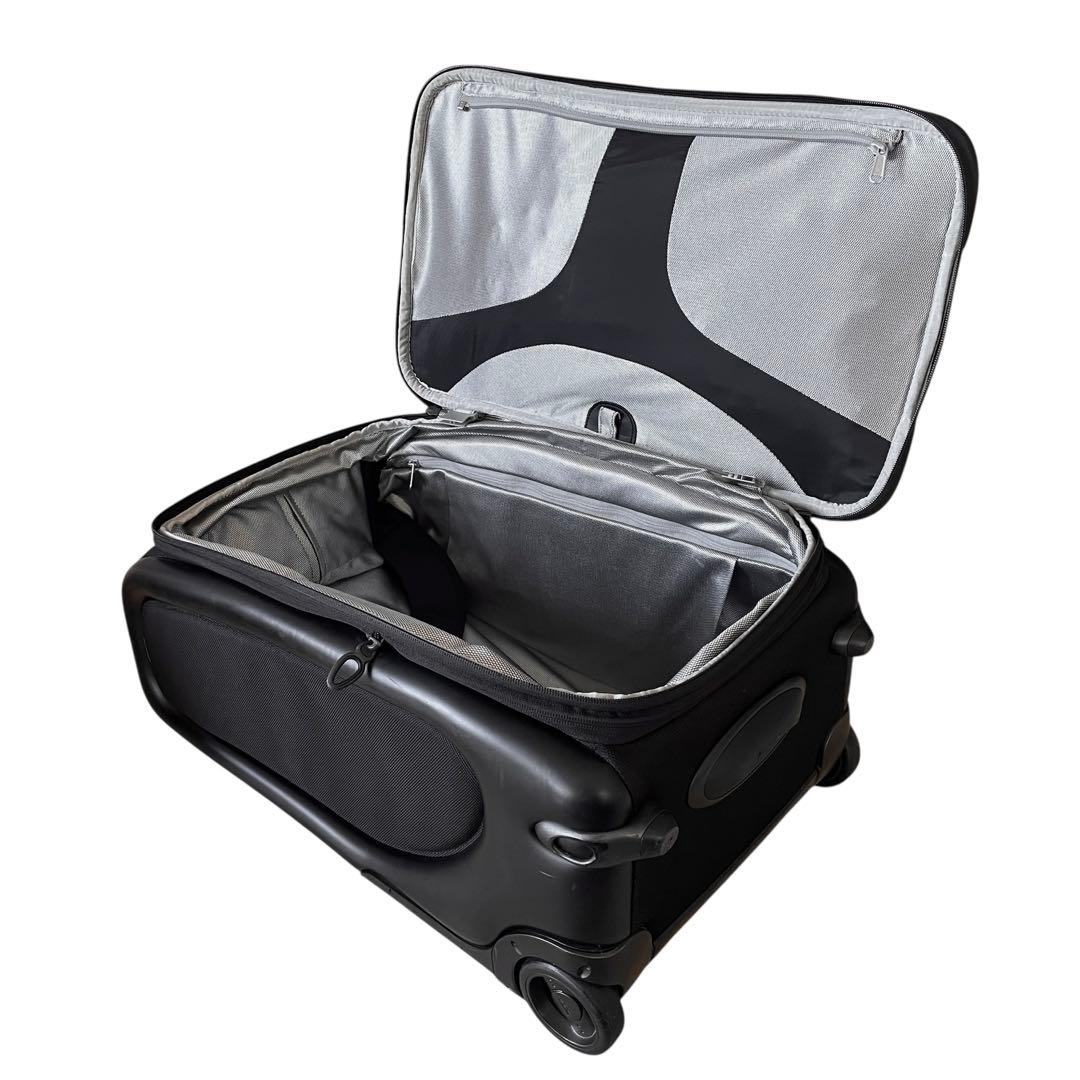TUMI トゥミ T3 キャリーケース バッグ 2輪 ハンドル調節可能 ブラッ黒