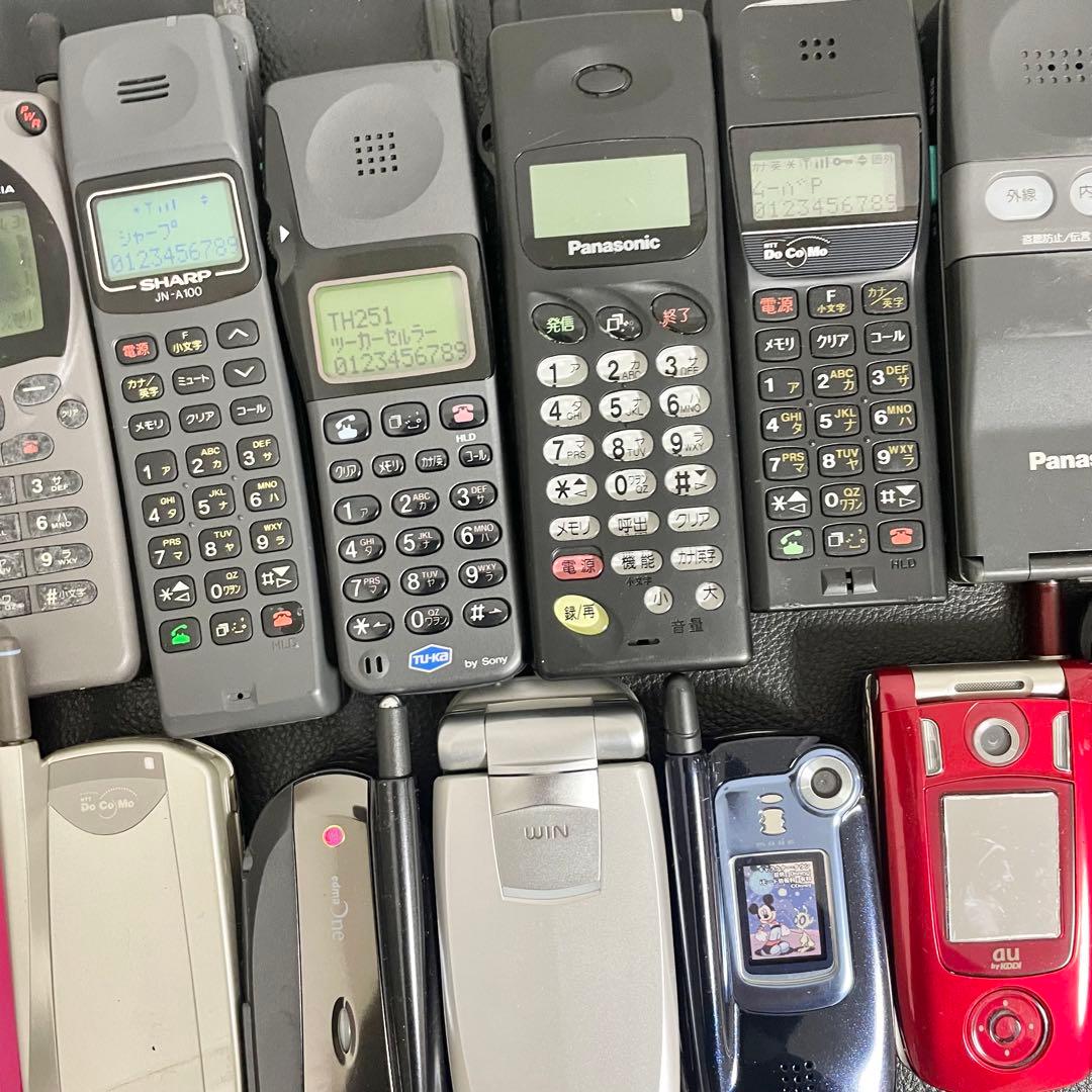 【まとめて40点セット】モックアップ 販売店模型 携帯電話 ガラケー フェラーリ