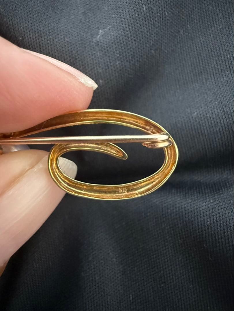 K18 刻印　あり　ブロチ