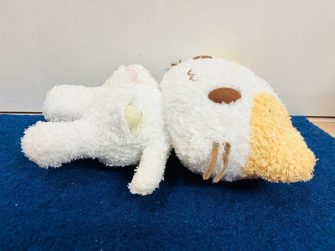 マシュマロみたいなふわふわにゃんこ　サンリオ　ポーズ　ぬいぐるみ