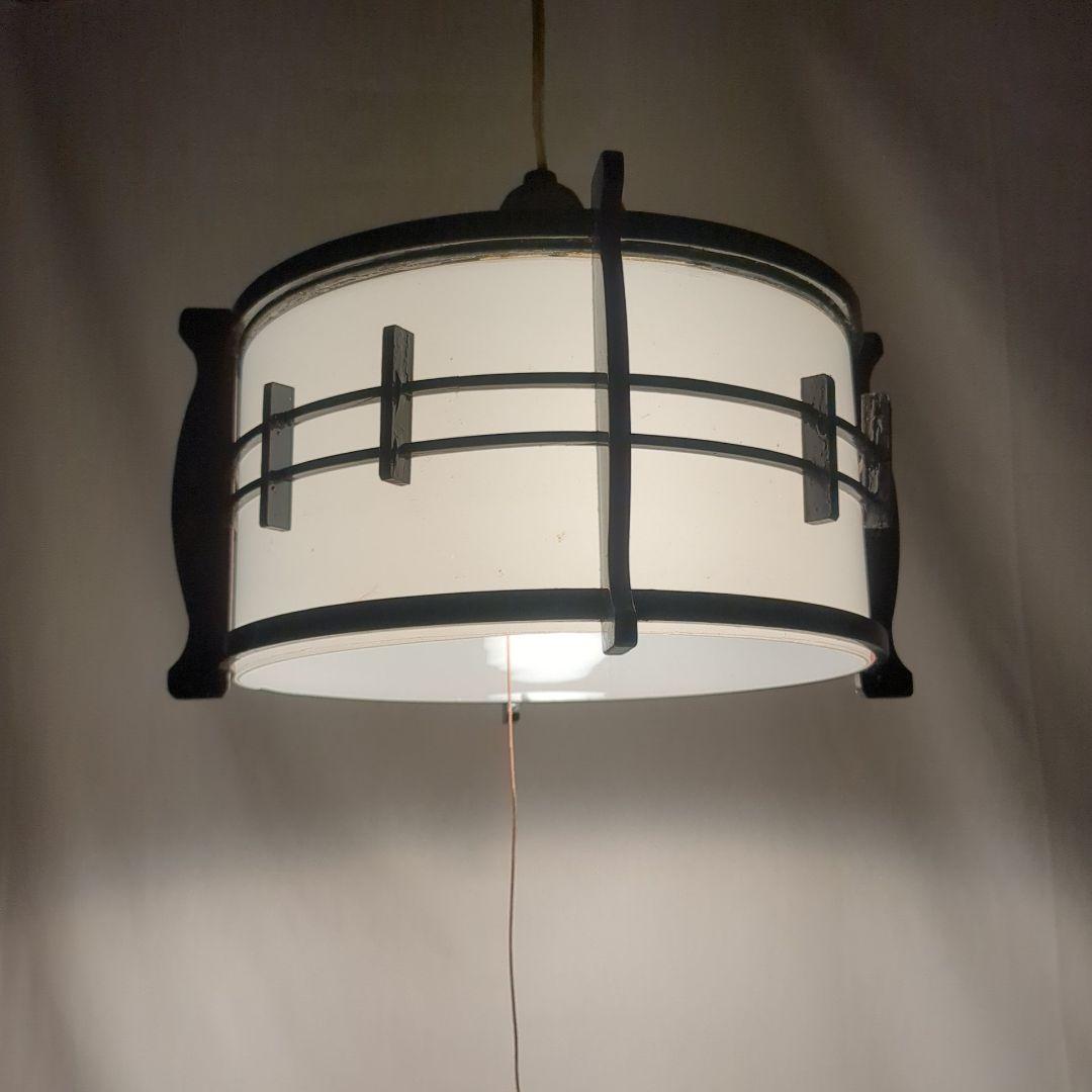 昭和レトロ　乳白ガラス　木枠ペンダントライト 電笠 　吊り照明　アンティーク