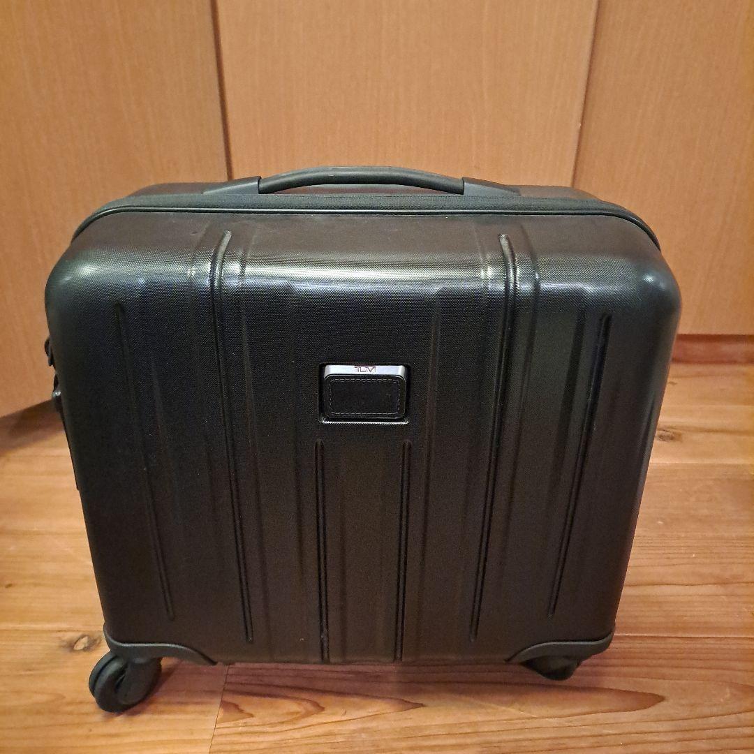 TUMIキャリーケース出張、推し活、受験