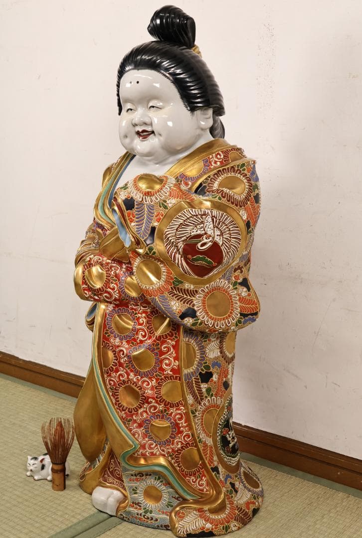 九谷焼 八幡窯 色絵金彩龍図　お多福 像　お福　置物　高さ約77cm　BK67