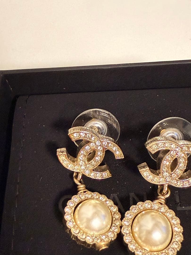 CHANEL ココマーク フェイクパール ラインストーン ピアス
