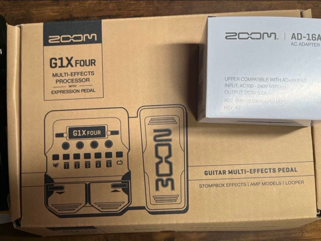 ZOOM G1X FOUR マルチエフェクトプロセッサー （純正アダプタ付き）