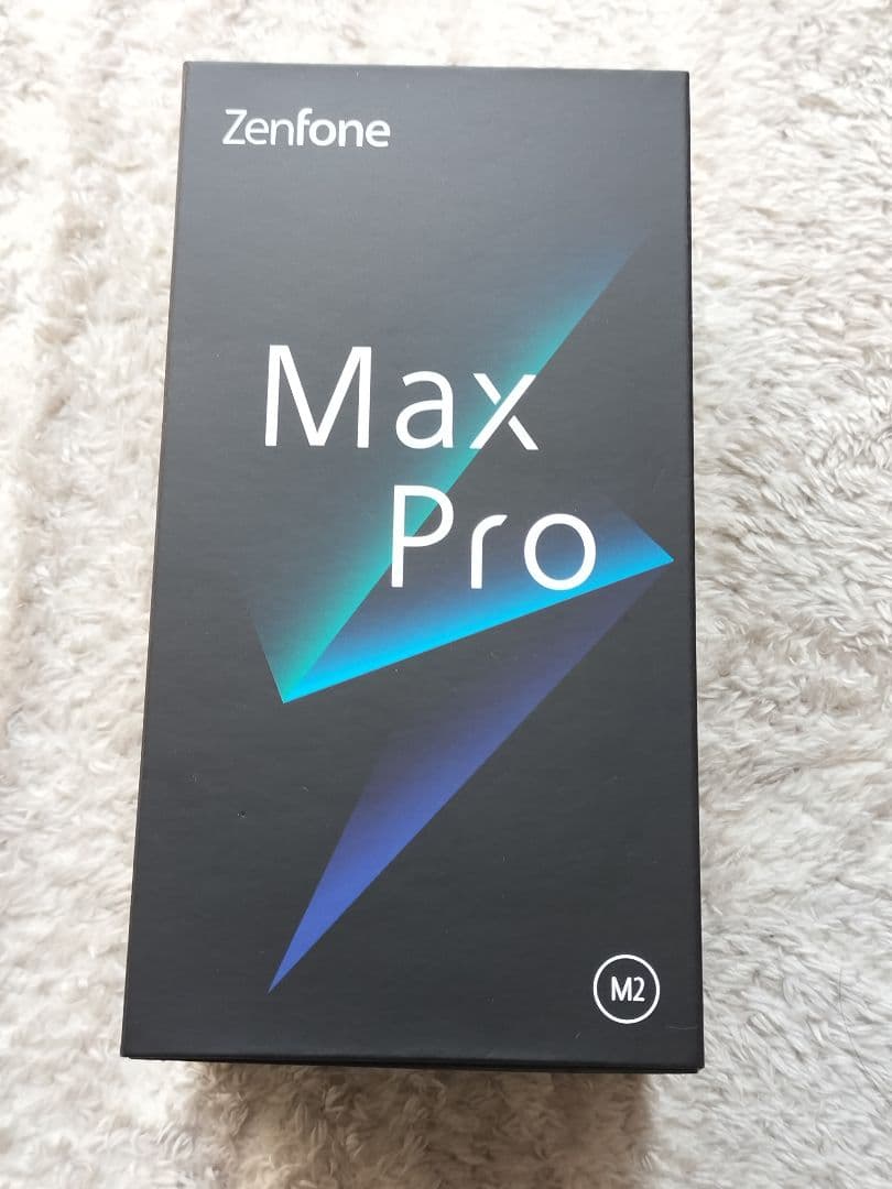 ASUS ZenFoneMAX Pro m2充電器付き