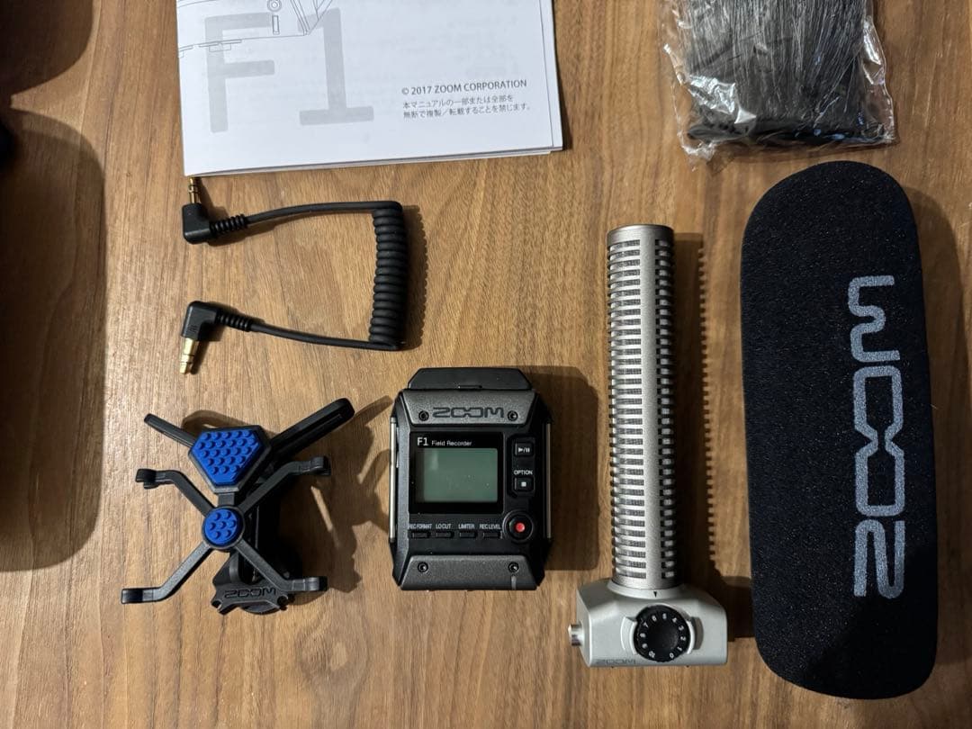 ZOOM F1 フィールドレコーダー セット（おまけつき）