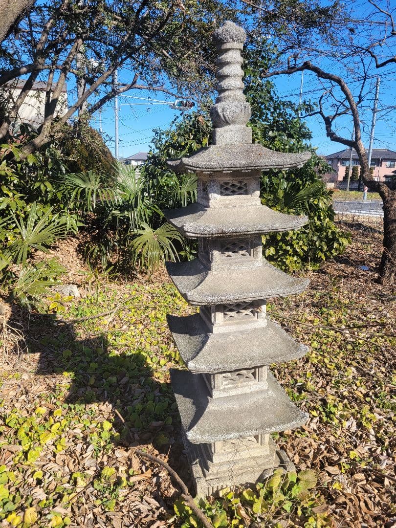 五重の塔　庭石 ☆