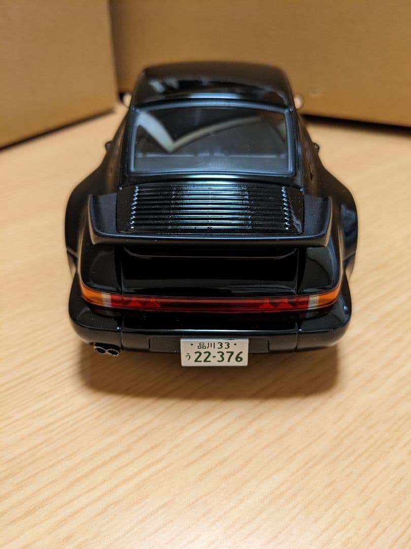 オートアート1/18　湾岸ミッドナイト ポルシェ(ブラックバード)