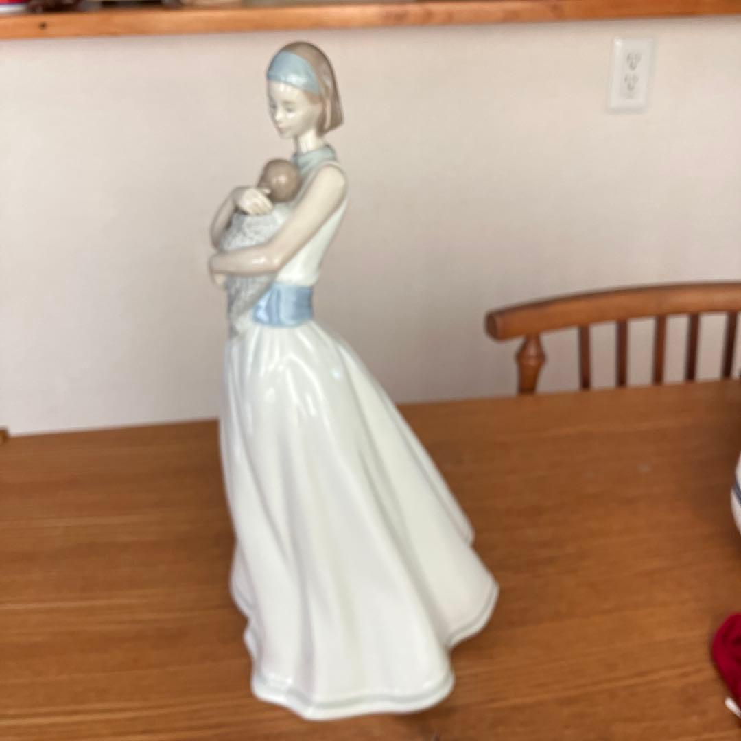 美品　リヤドロ ナオ 置物『大切なベイビー』インテリア