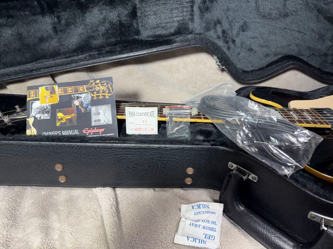 Epiphone エピフォン カジノ Casino ビグスピー　ハードケース付き