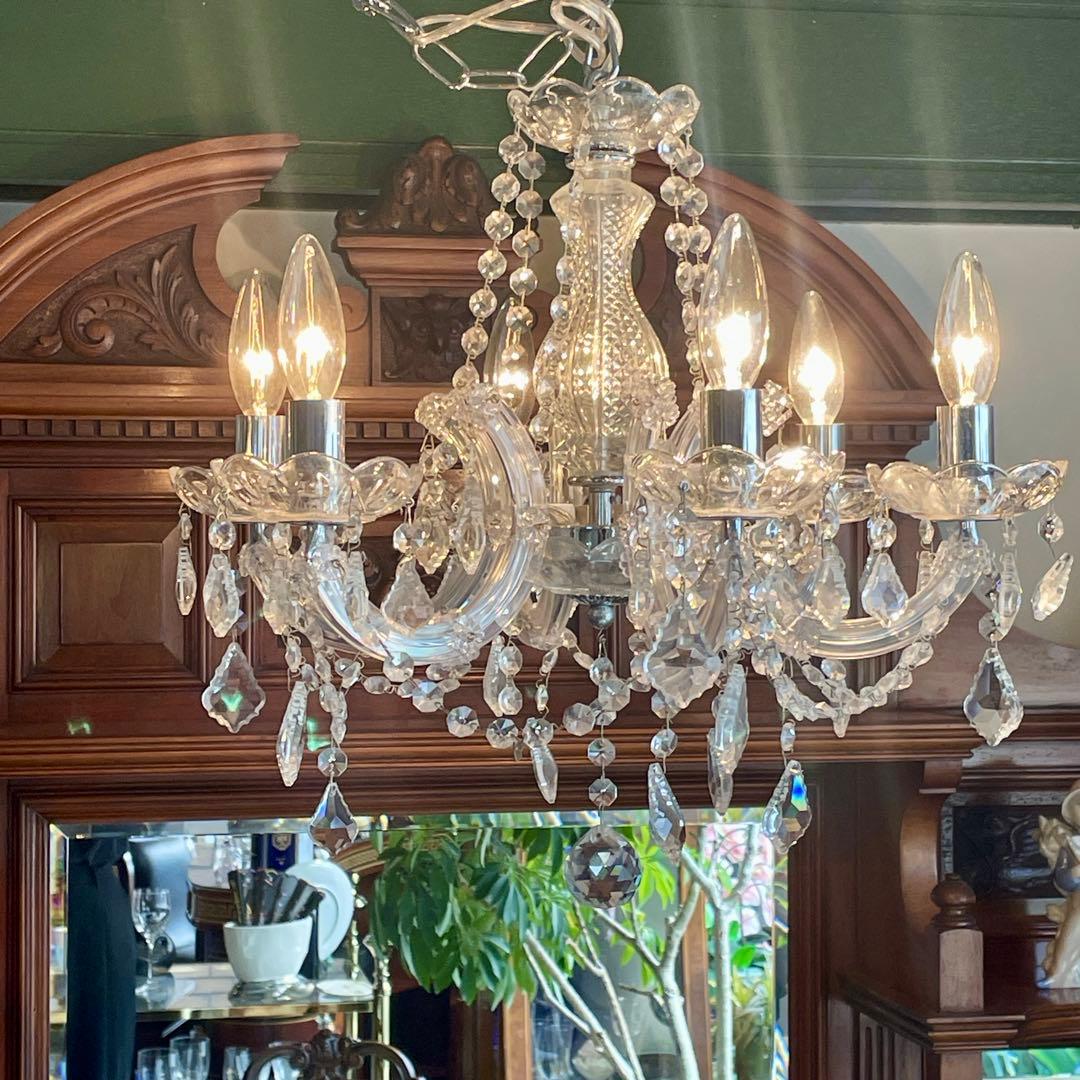 r196 エレガントなクリスタルガラス 6灯 シャンデリア