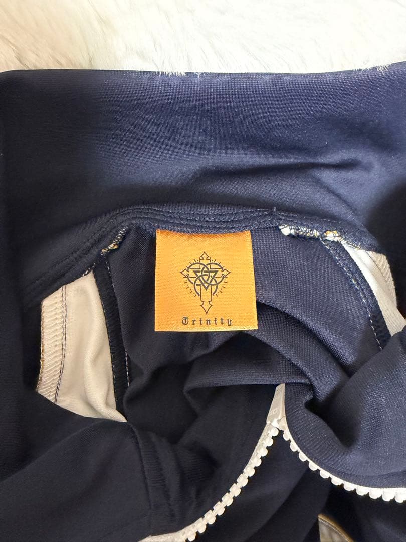 ブルーアーカイブ トリニティ総合学園 ジャージ