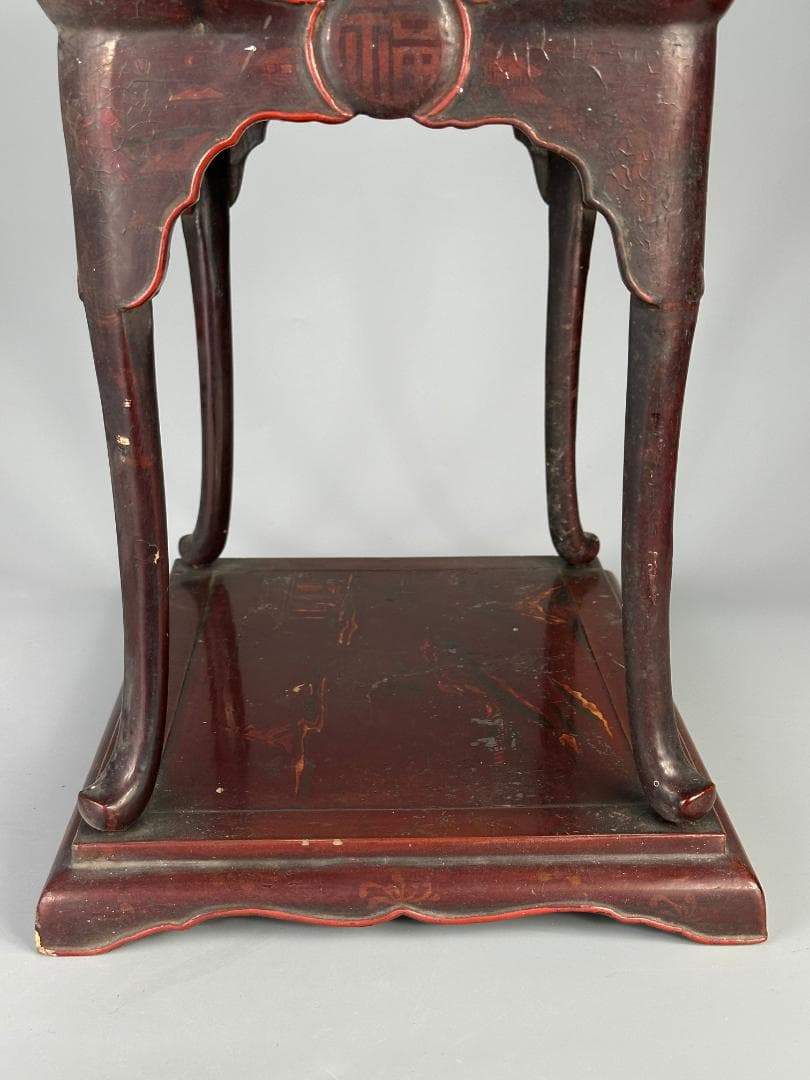 朝鮮古美術　李朝時代　李朝　漆塗卓　飾り台　香炉台　漆芸　時代卓　韓国美術