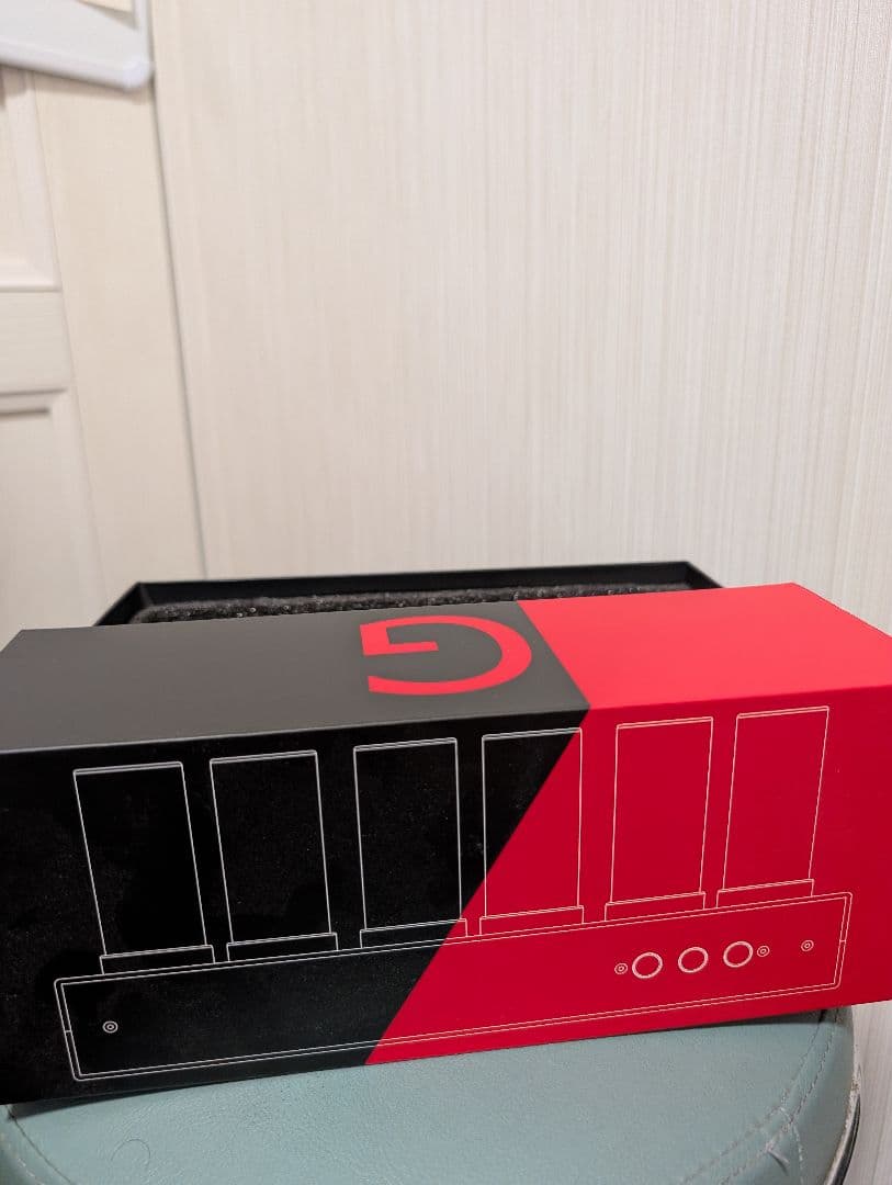 ギクシークロック レトロフューチャー風デジタル置時計