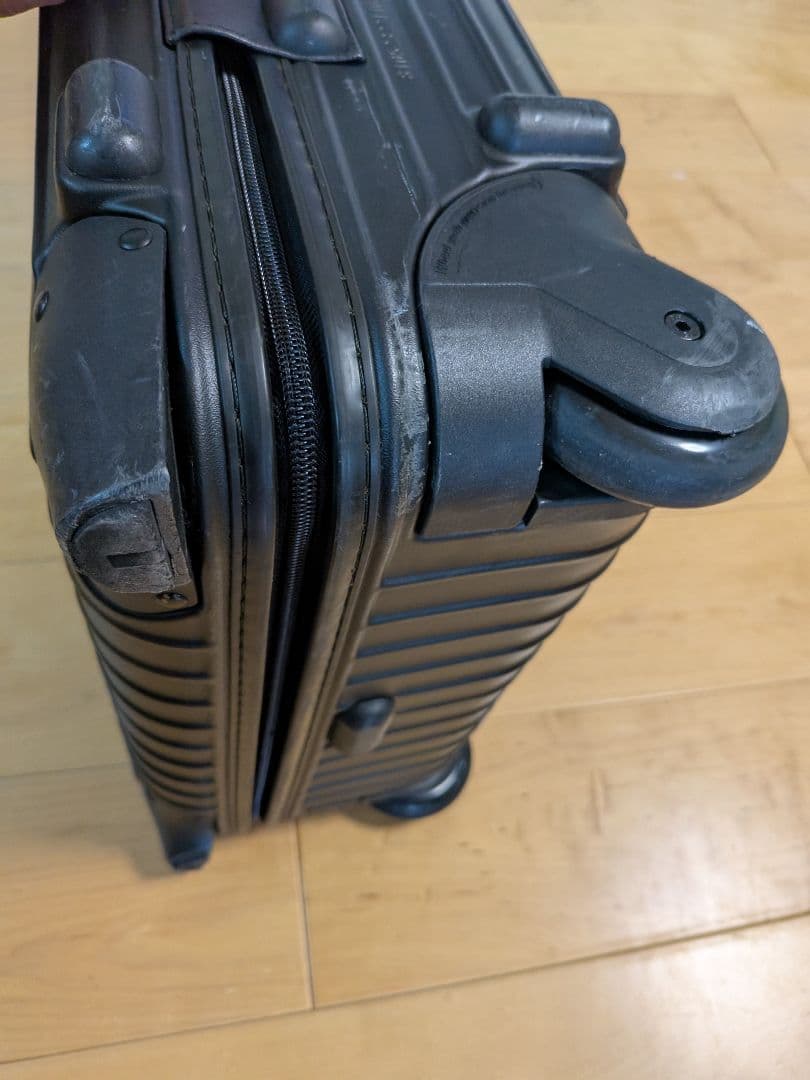 RIMOWA　リモワ　2輪　機内持ち込み