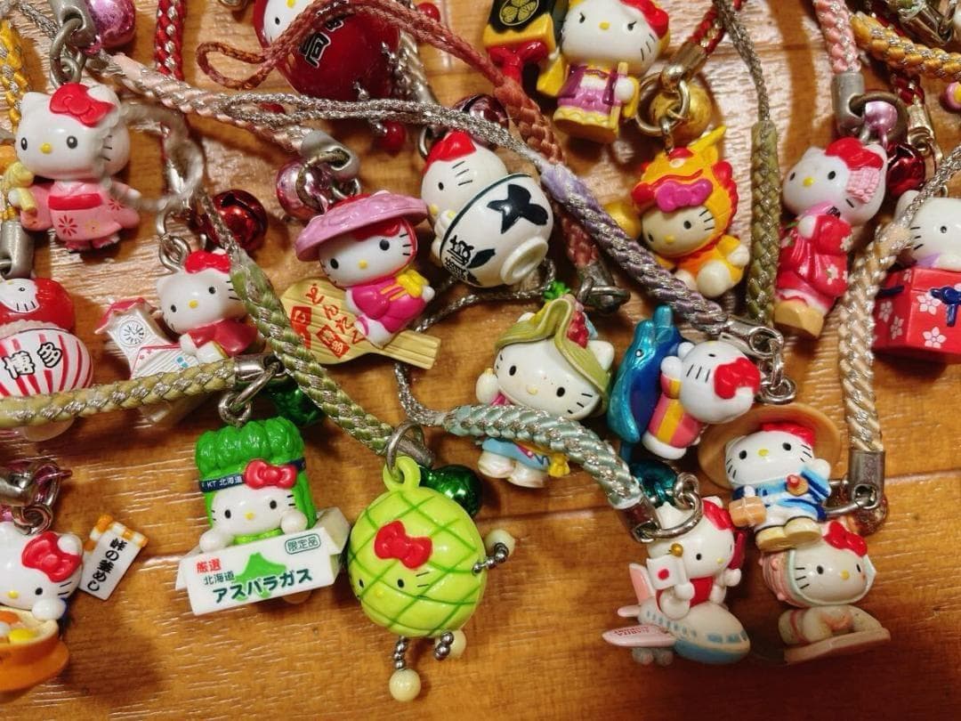 ご当地キティ ハローキティ 根付 ストラップ 大量 まとめ 113個 廃盤