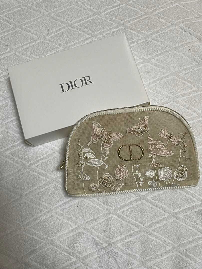 DIOR マザーズデイ限定ポーチ　ギフトボックスセット
