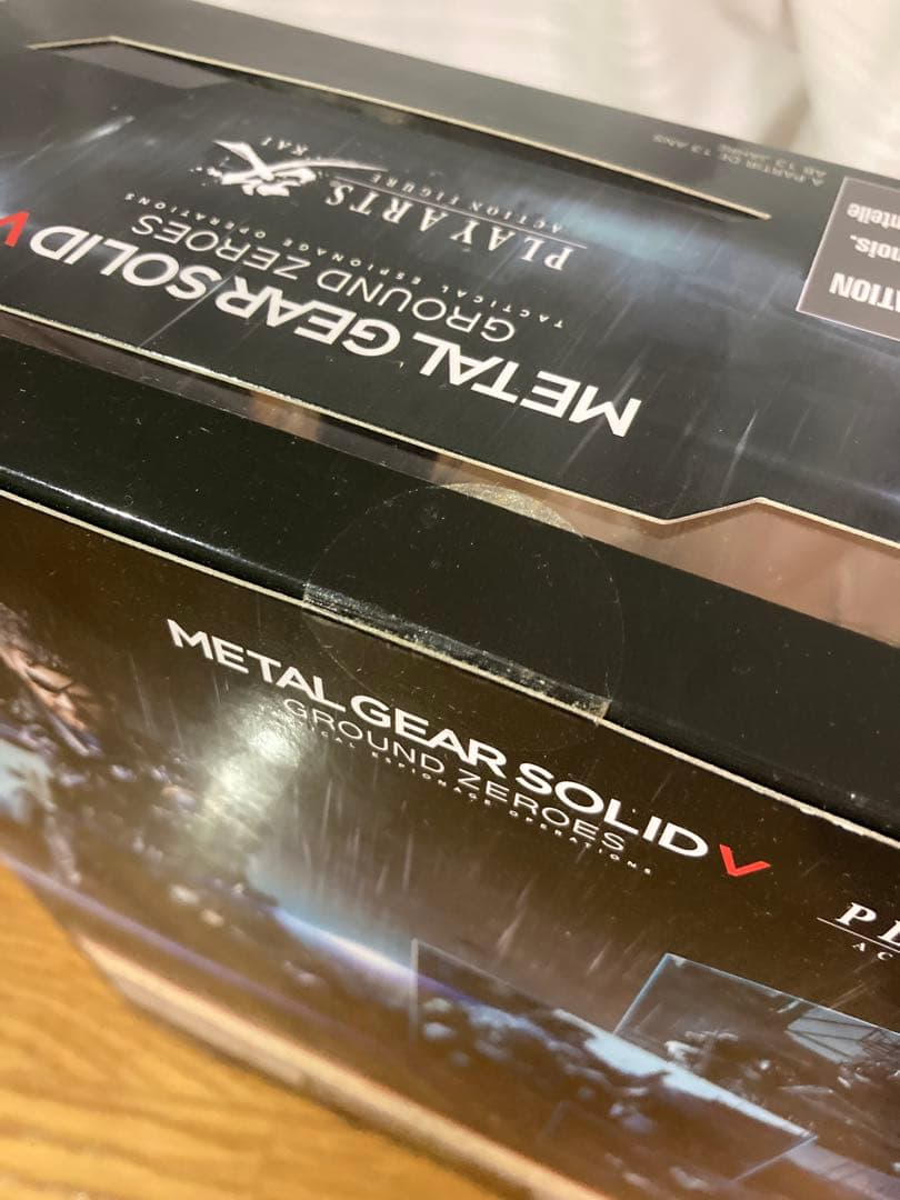 L GEAR SOLID V スネーク フィギュア