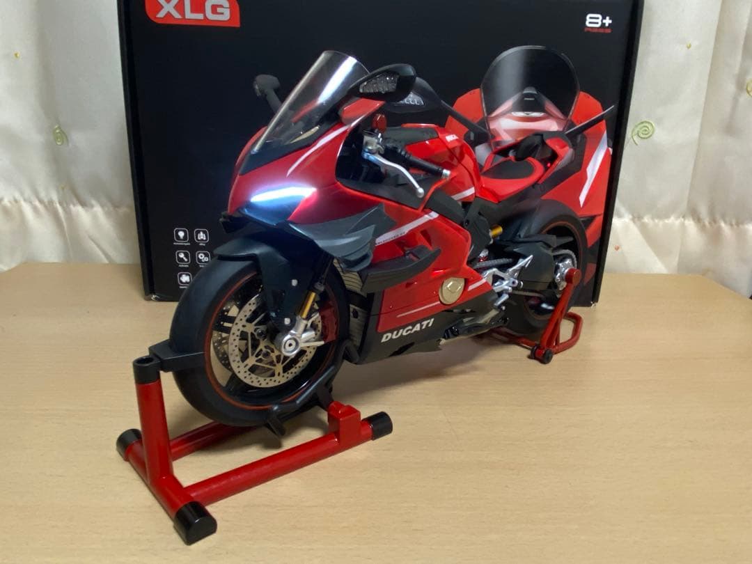 DUCATI パニガーレv4 スーパーレッジェーラ 1/7スケール　ドゥカティ