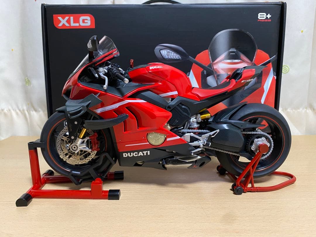 DUCATI パニガーレv4 スーパーレッジェーラ 1/7スケール　ドゥカティ