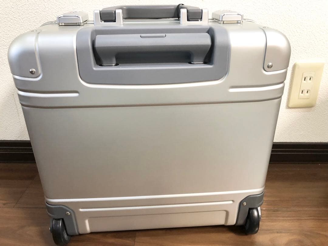 45％OFF定価15.4万【正規品】ゼロハリバートンGeo3.0アルミ キャリー