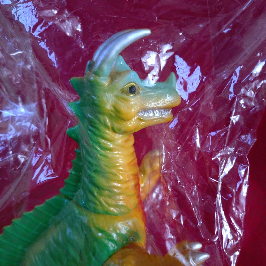 ブルマァク　復刻　キングザウルス三世　帰ってきた　ウルトラマン