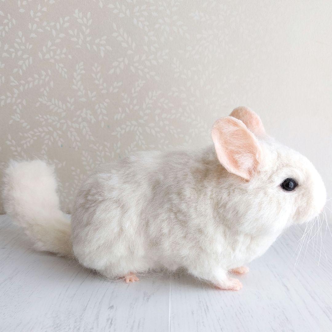 羊毛フェルト　チンチラ