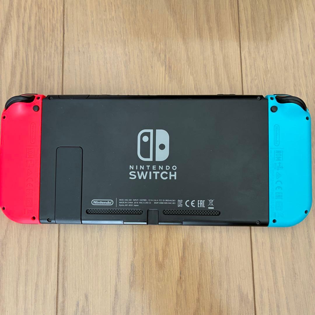 キャリングケース付きNintendo Switch 本体 赤/青 Joy-Con
